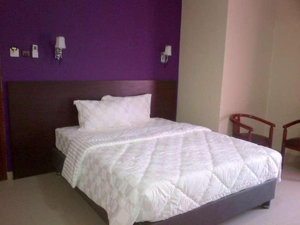 Erin Int Hotel Makassar Esterno foto