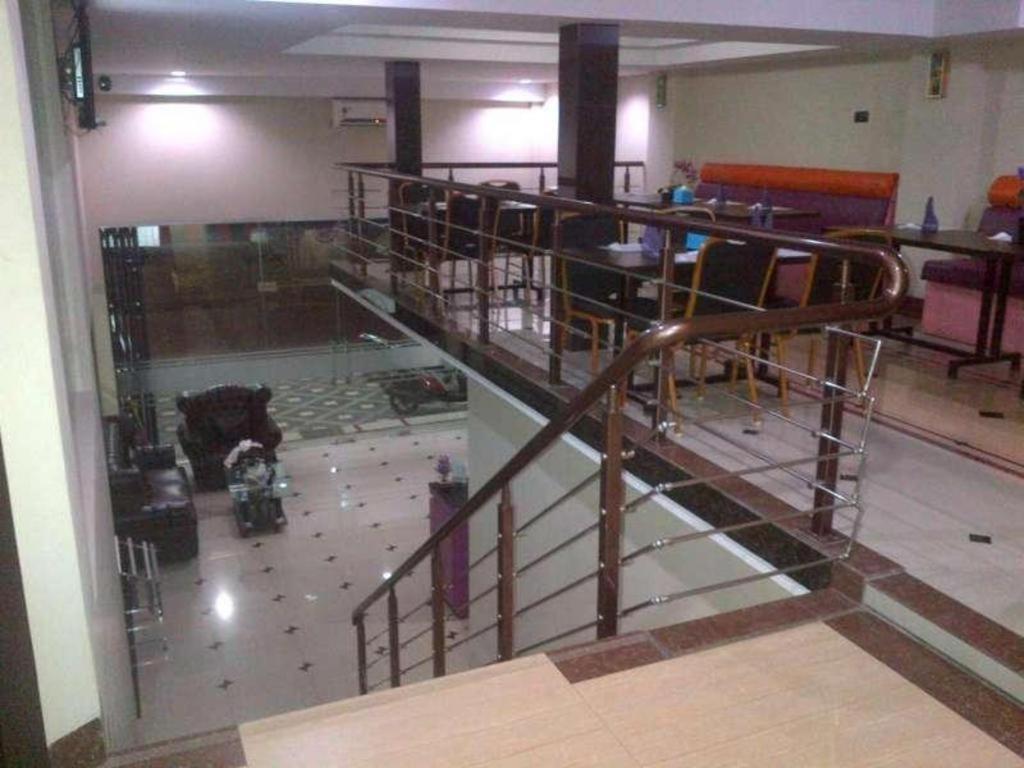 Erin Int Hotel Makassar Esterno foto