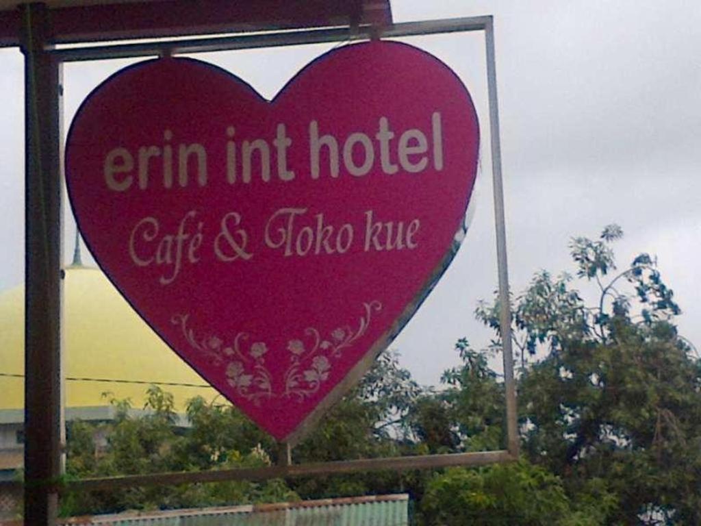 Erin Int Hotel Makassar Esterno foto